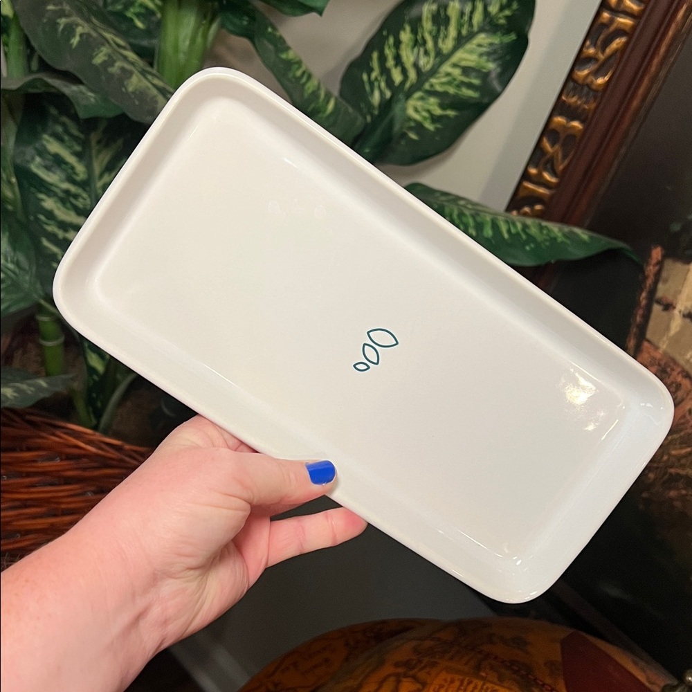 Grove Collaborative Minimalist Leaf Design Stoneware Tray